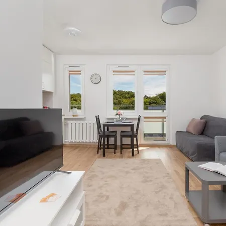 Norwida Studio With Balcony Overlooking The Sea By Renters Апартаменты Гдыня
